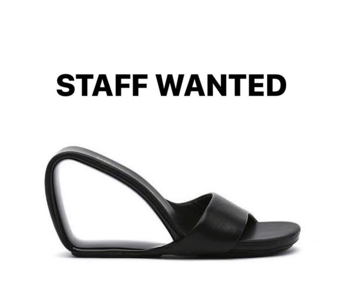 ［STAFF WANTED］